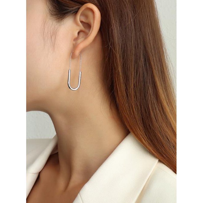 Pendientes de aro con clip de papel de diseño minimalista