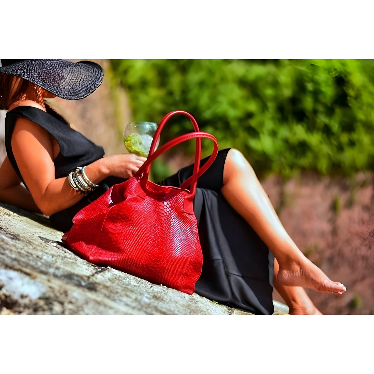 LOLA – Italiaanse leren tas met python-reliëf – Rood