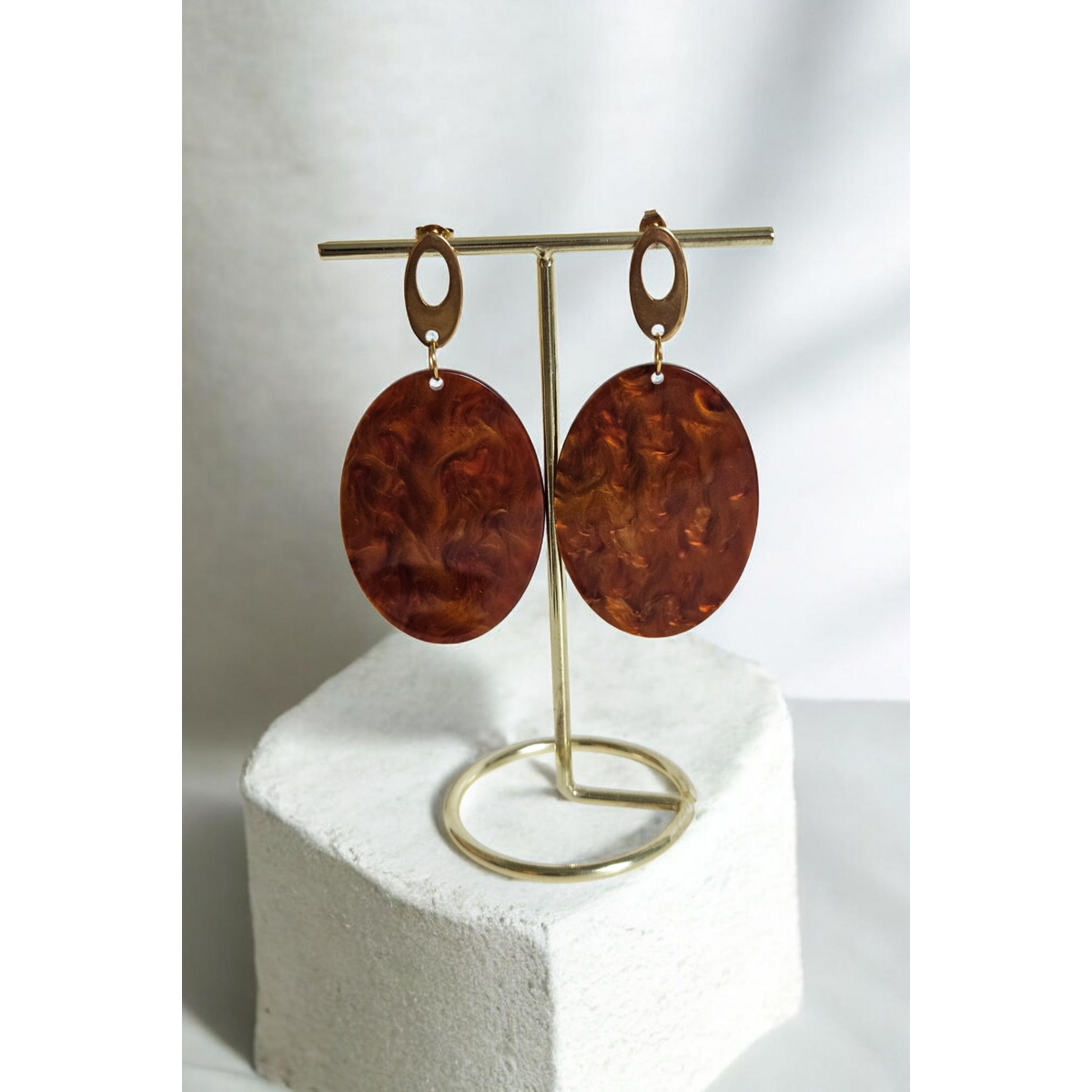 Earrings closed oval burnt orange