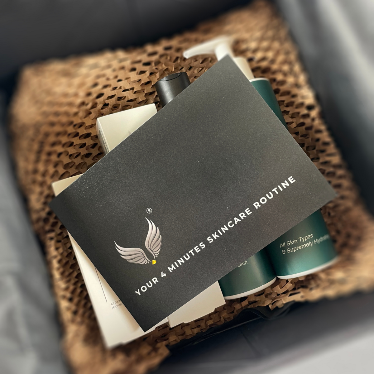 RESTEZ CONCENTRÉ • Coffret de soins • Peaux normales à mixtes