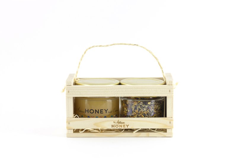 Blossom honey 200 g + herbal tea 25 g in a wooden gift box