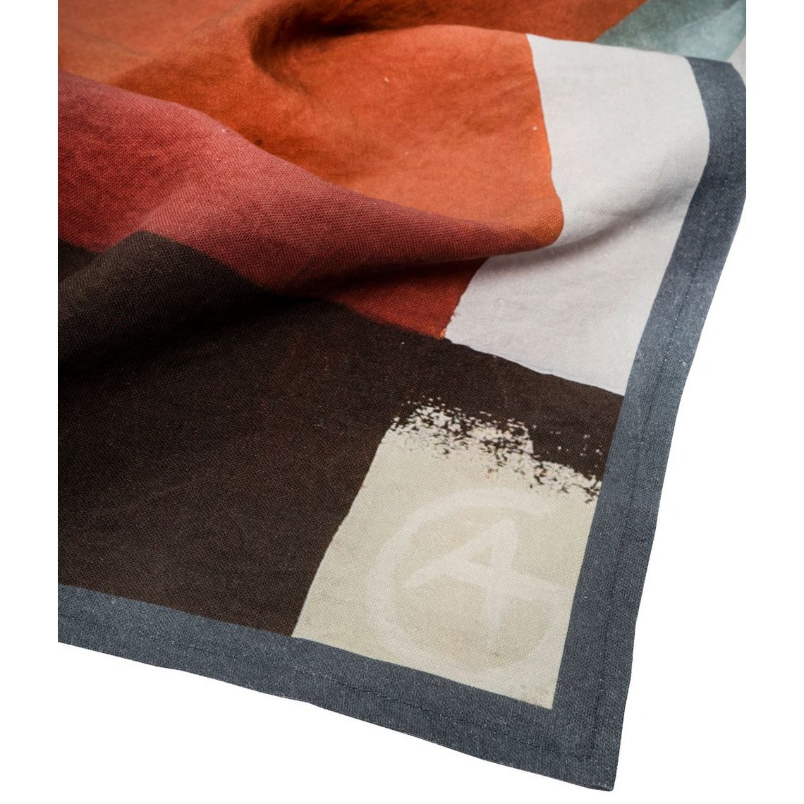 Linen beach towel Crane - Agnė Kišonaitė