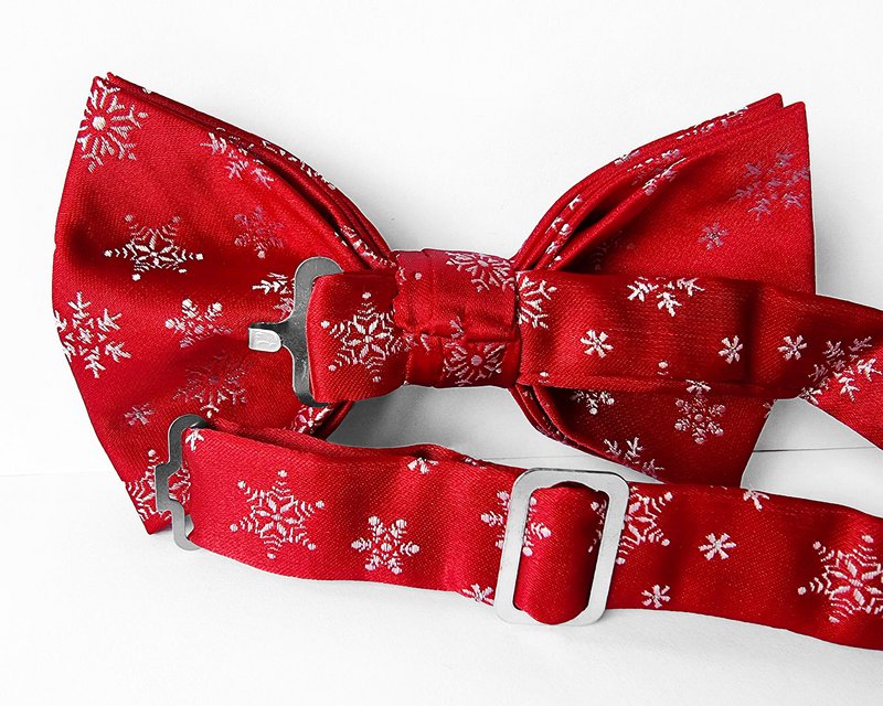 Bowtie - Red with snowflakes