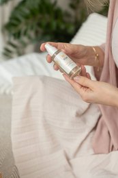 Face Serum with Hyaluronic Acid, Vitamin C & Peptides