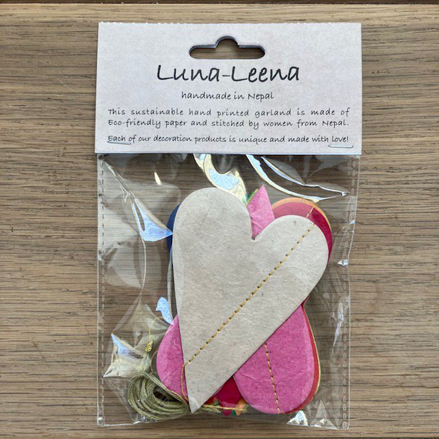 Luna-Leena garland hearts multicolored - thick ecopaper - vertical  - L 2m - handmade in Nepal