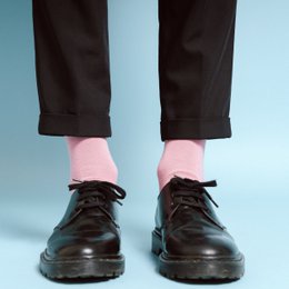  Pink organic cotton socks with KLUE branding.