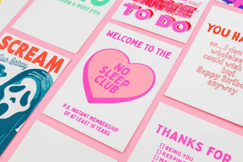 Riso print No sleep club rosa