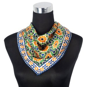 Multi -Color Square Seidenschal Nur