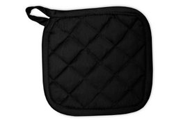 A black, quilted pot holder made of 100% cotton that is heat resistant and measures 21 x 21 cm.