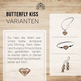 Decorative candle with fresh meadow scent & crackling wooden wick: Butterfly Kiss