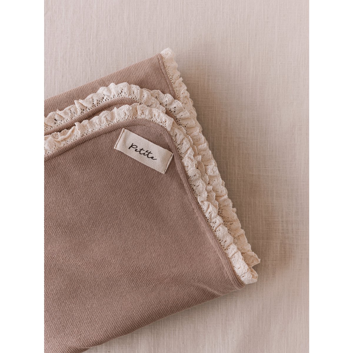 Coperta in maglia + mussola / beige scuro + pizzo
