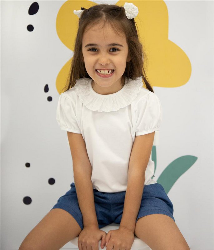 T-shirt fille en dentelle