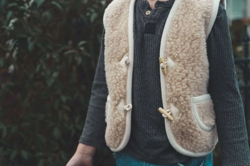 Woolen body warmer - Cappuccino