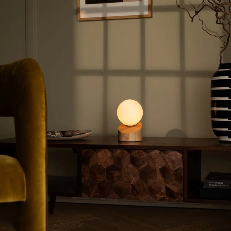 Morris lysebrun genopladelig lampe