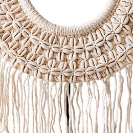 Beige macrame decorative necklace
