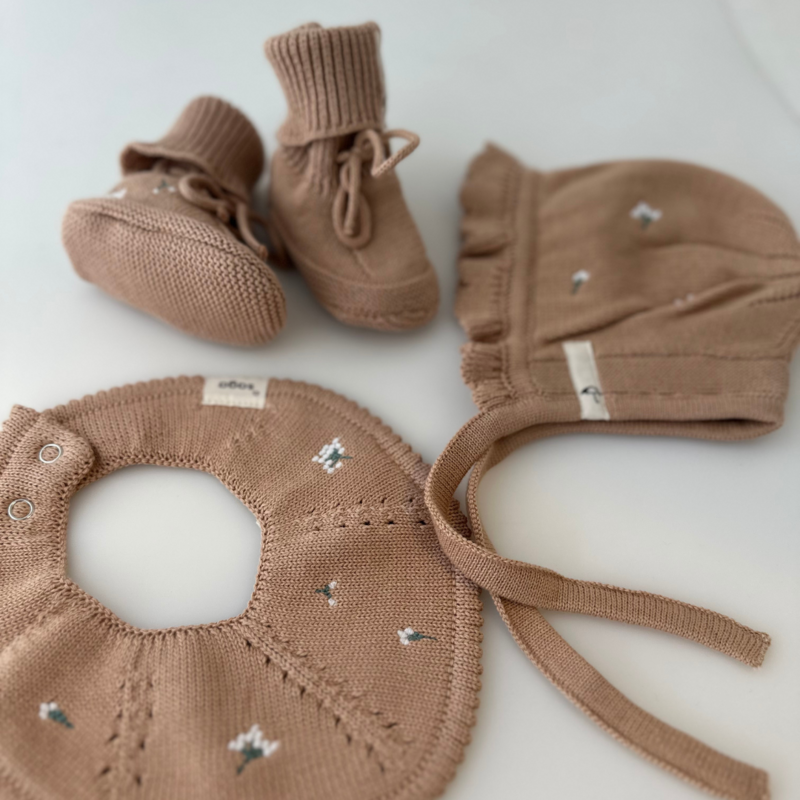 Knitted Bib - Flora - Sunbaked bloom