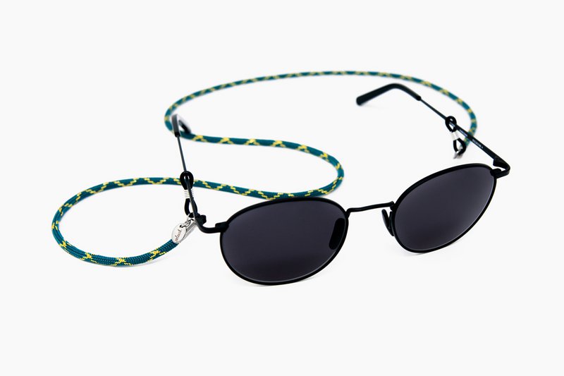 Wide handmade glasses strap EMERALD
