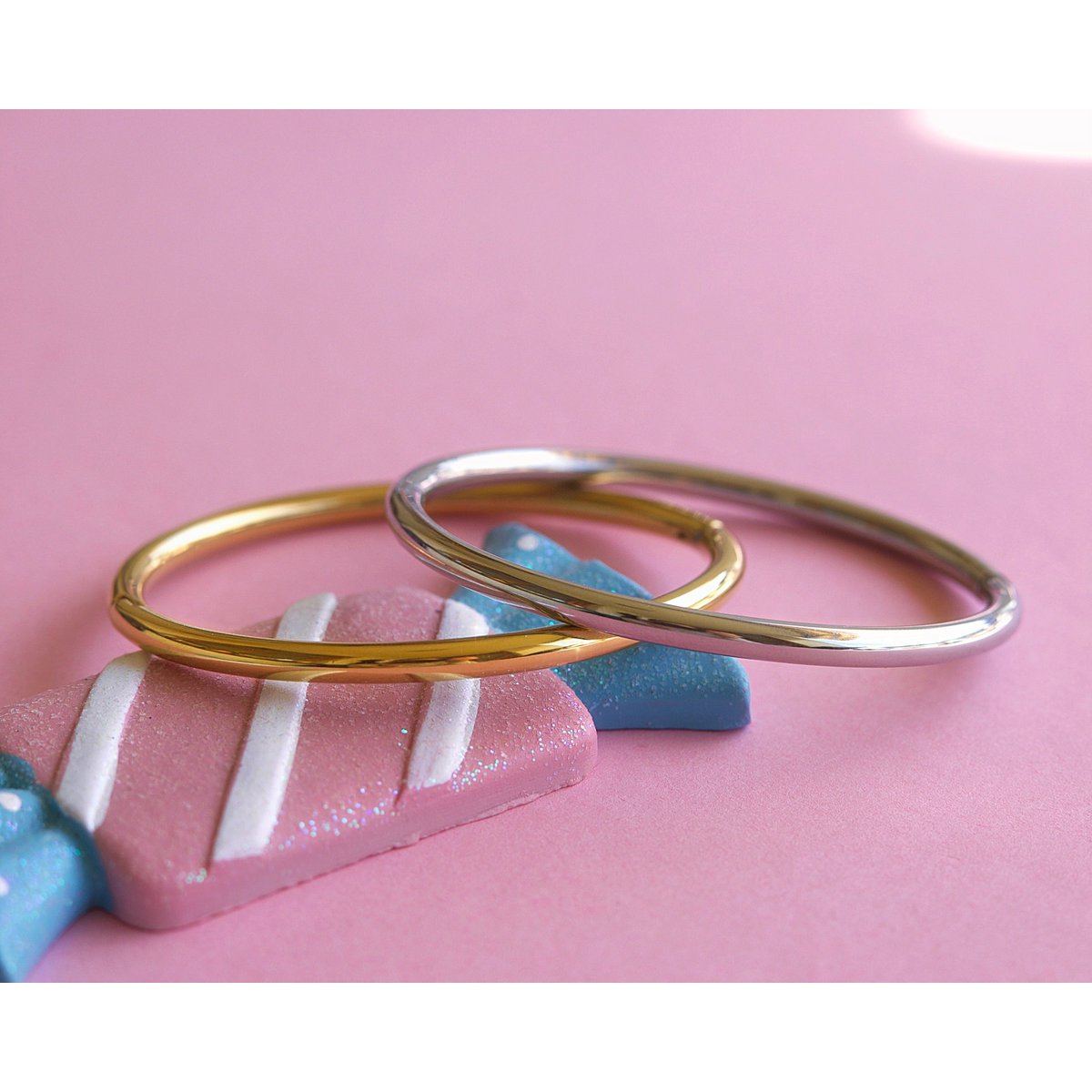 Sandwy - Gold Bangle for Women
