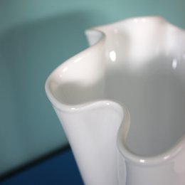 Vase glas bølget hvid glas vase bord vase 21 x 21 x 30 cm