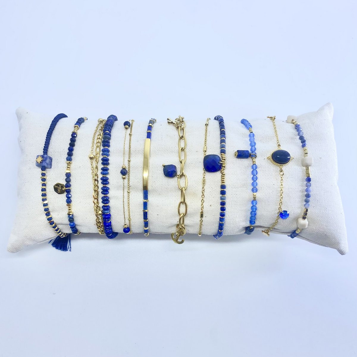 Best Seller Kit 10 pulseras navideñas de acero inoxidable en oro azul