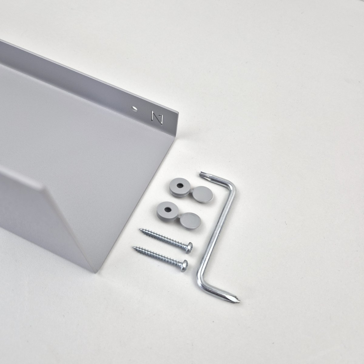 Grå metal væg hylde bauhaus
