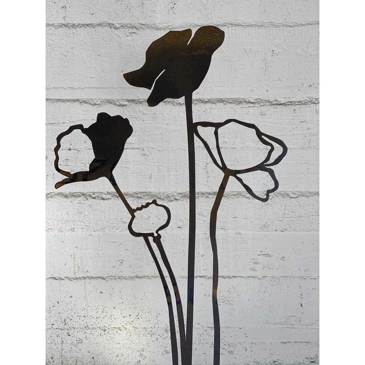 Poppy open up - Corten steel object