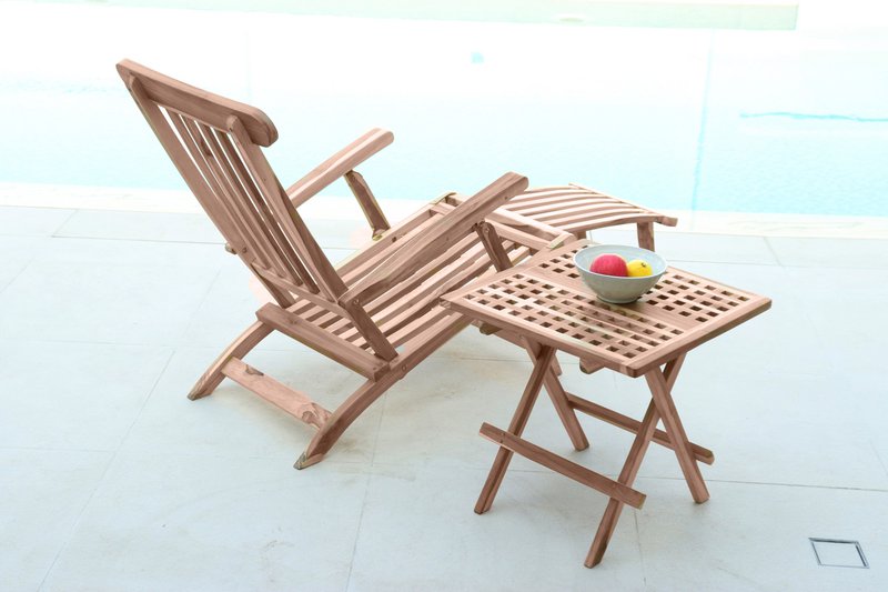 Deck chair with footrest, teak