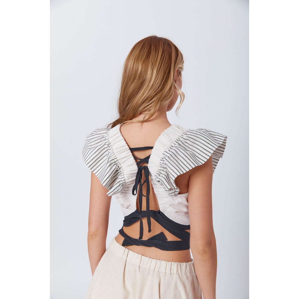 Boho ruffled beige linned afgrøde