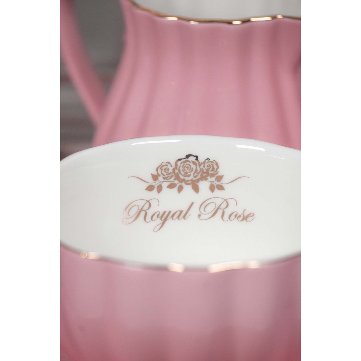 Royal Rose Becher rosa mit Goldrand 320 ml Isabelle Rose