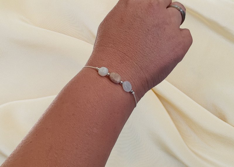 Pulsera de piedras preciosas de piedra lunar macramé