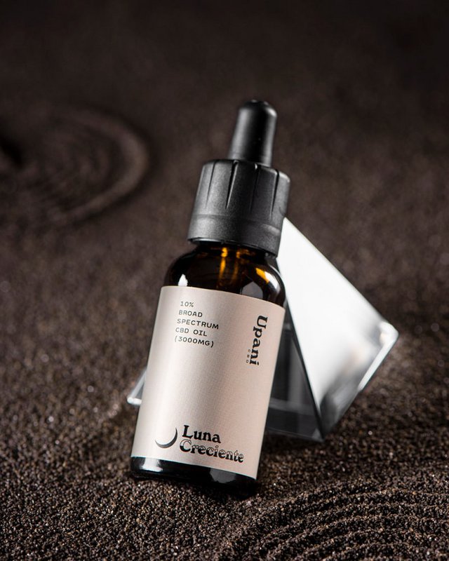 Crescent Moon CBD Oil (30ml)