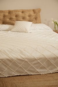 Koningswitte getufte sprei