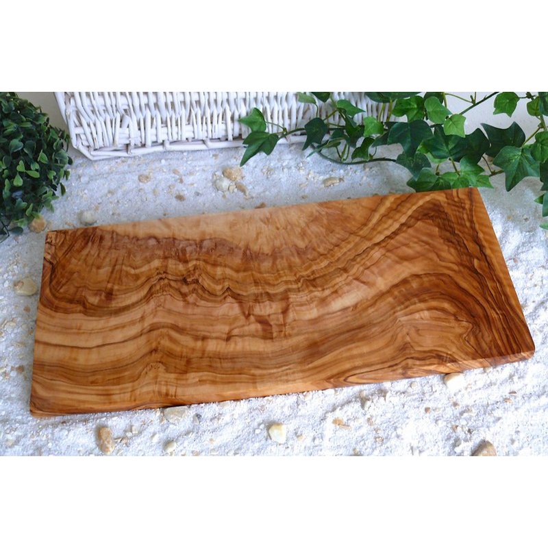 Square breakfast board 30 x 15 cm made of olive wood