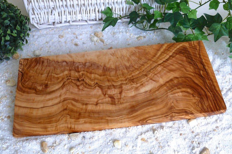 Planche à déjeuner carrée 30 x 15 cm en bois d'olivier