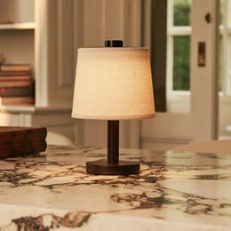 Rover dunkelbraune wiederaufladbare Holzlampe