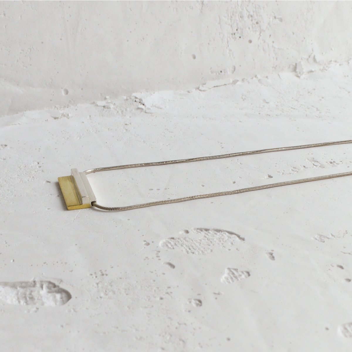 Two-Tone Parallel Necklace