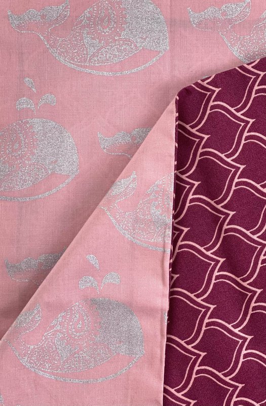 Furoshiki Gift Wrap Blush Whales & Maroon Arches Fabric Gift Wrap - Doble cara (Reversible)