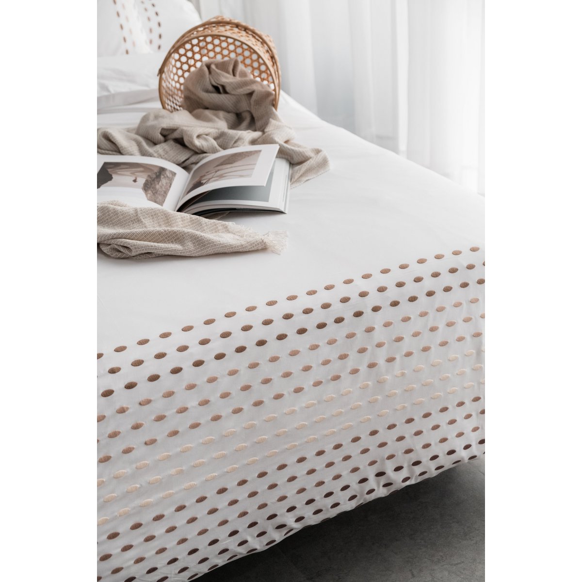 Odette Neutralen dekbedovertrek gemaakt van 100% lang nietje katoenen percale