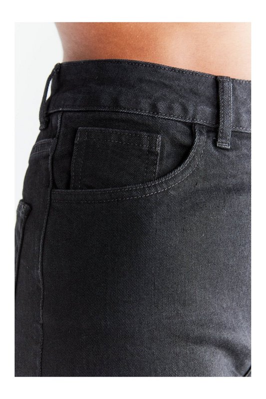 WN1010-104 | Damen Mom Fit - Kolenzwart