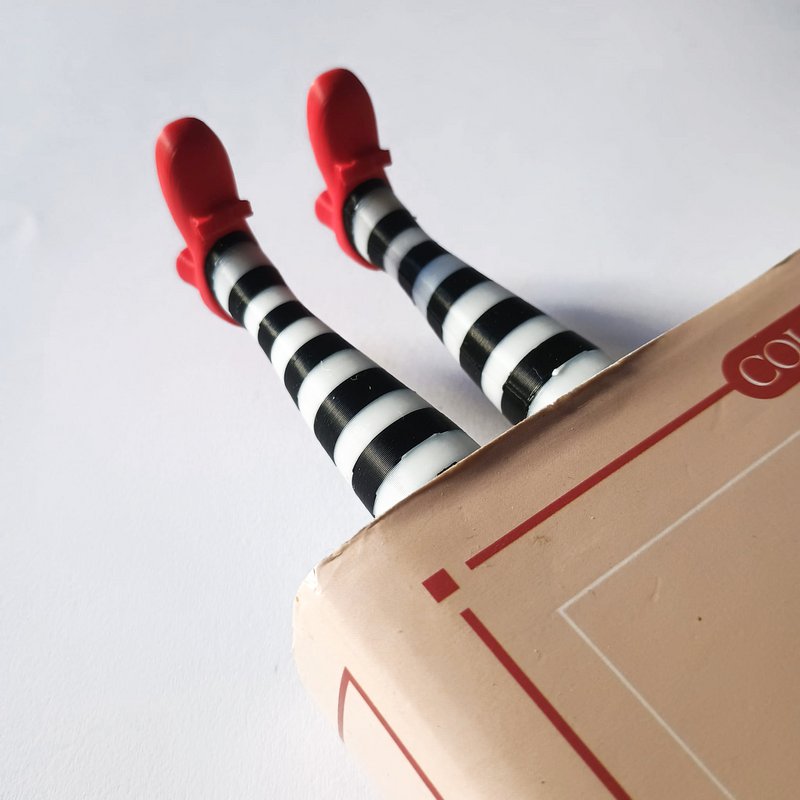Alice in Wonderland 3D print bookmark