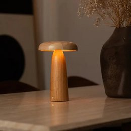 Lennart Lichtbruine houten oplaadbare tafellamp