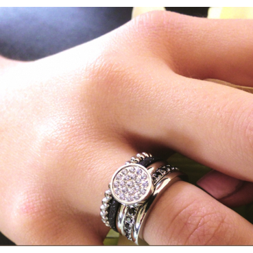 Plug-in ring inside 2mm black steel diamond