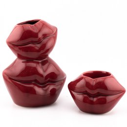 Earthenware tea holder kiss