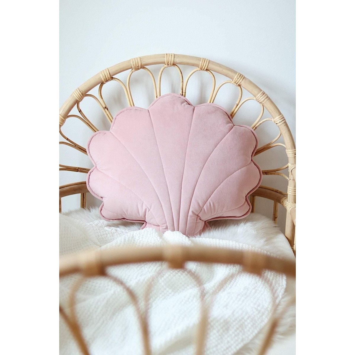 Samt-Muschelkissen „Zartrosa“.
