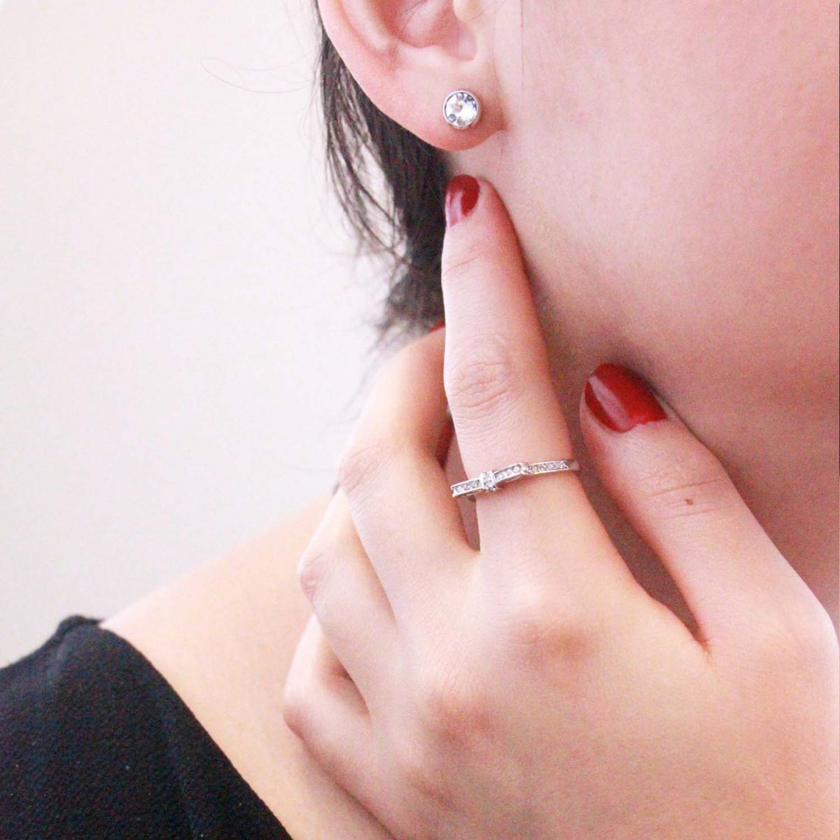 Anillo de cinta: plata y cristal