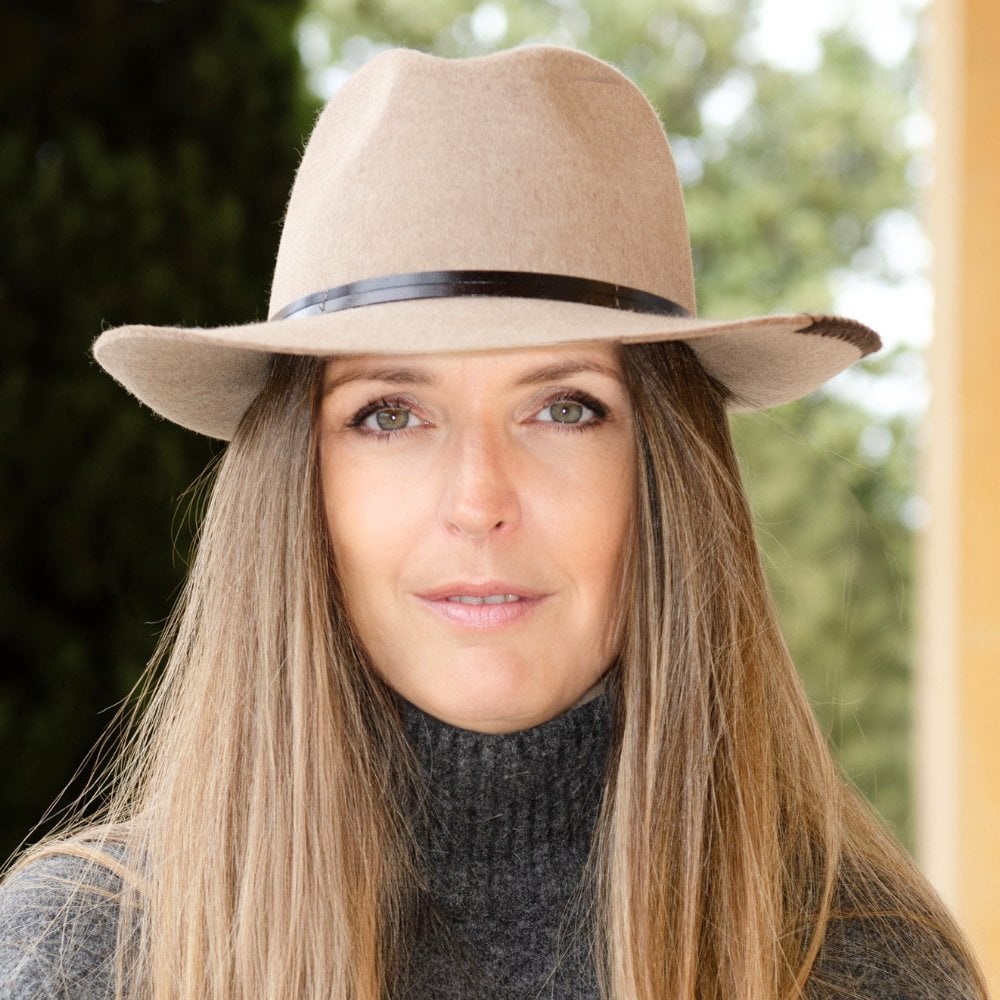 FELT HAT - leather and knit bond, unsewn edge