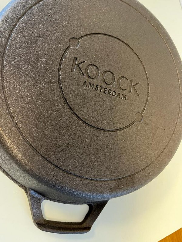 Polished skillet cast iron frying pan - 30 cm