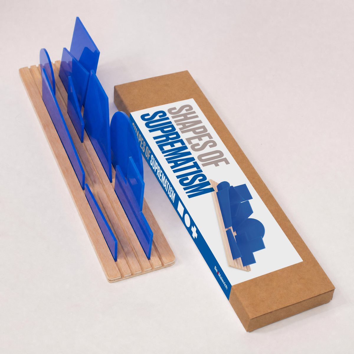 Suprematismens former | Blå