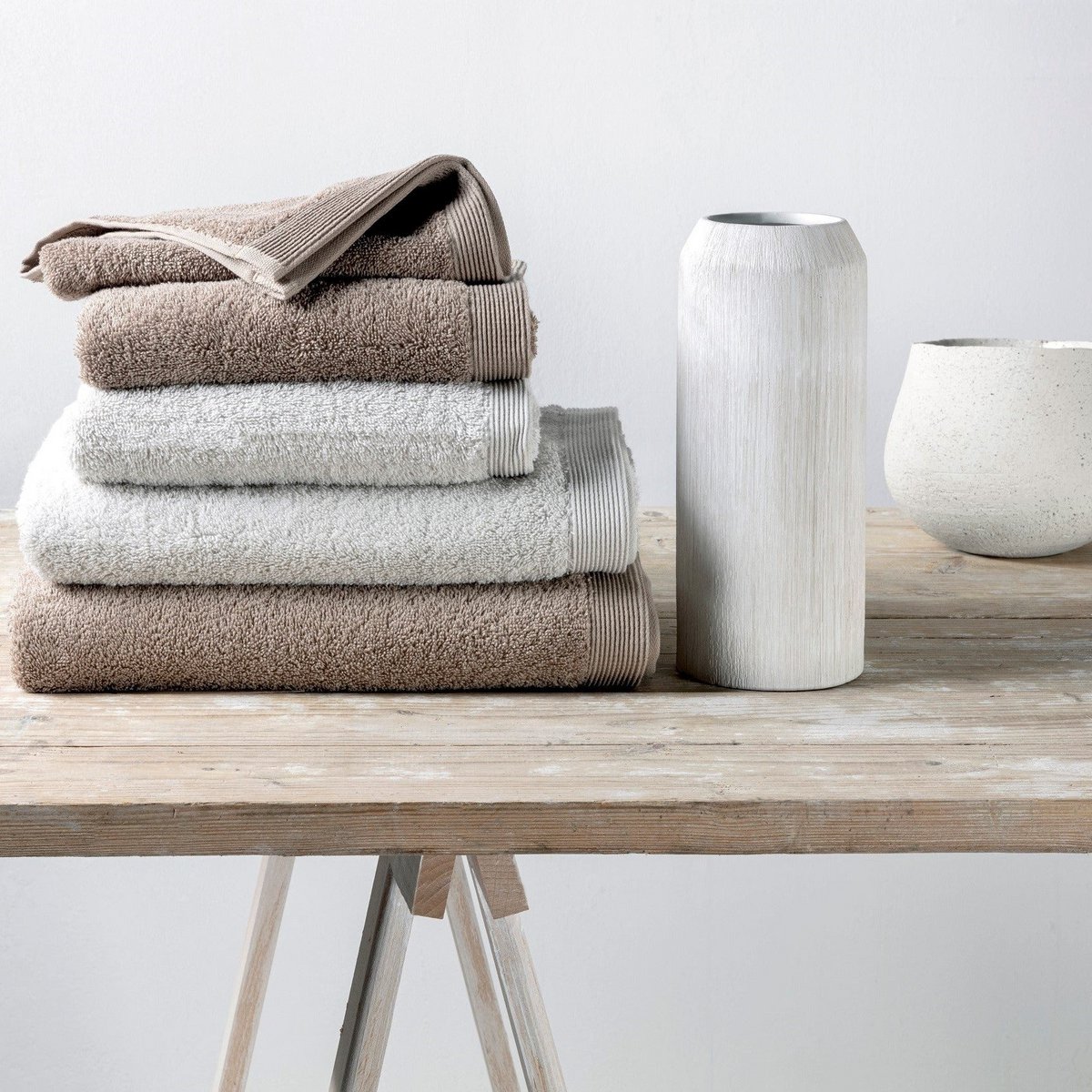 Como Shower Towel 70 x 140 cm - White Smoke