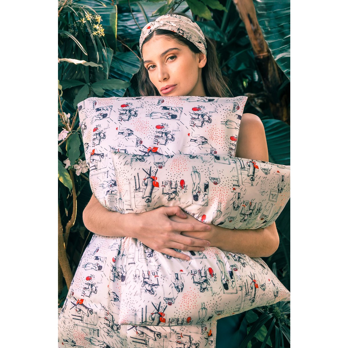 Diadema de seda con estampado de bocetos